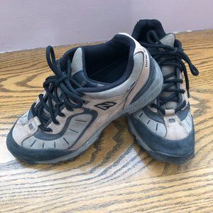 New Balance 962 Hiking Shoe Size 7.5